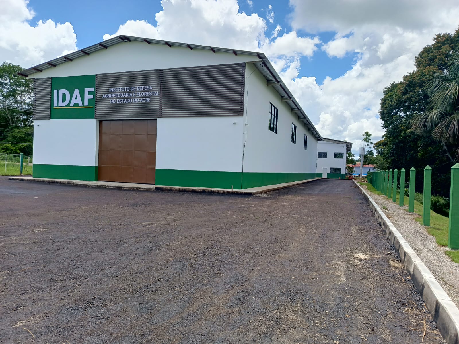 Governo do Acre investe na infraestrutura do Idaf com recursos executados pelo Deracre